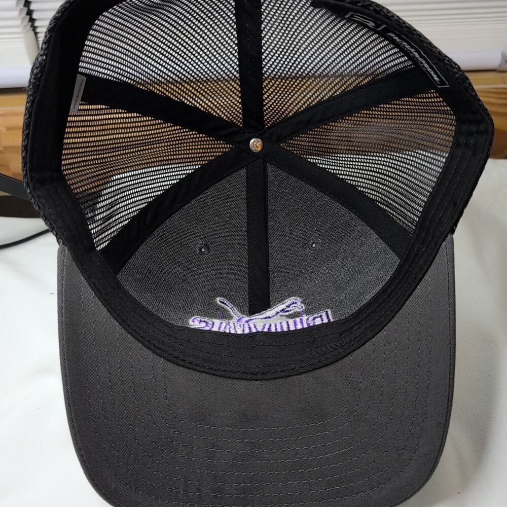 Richardson 112 PUMAS Hat Gray Purple Mesh Back Snapback Trucker Cap - Excellent - Picture 8 of 13